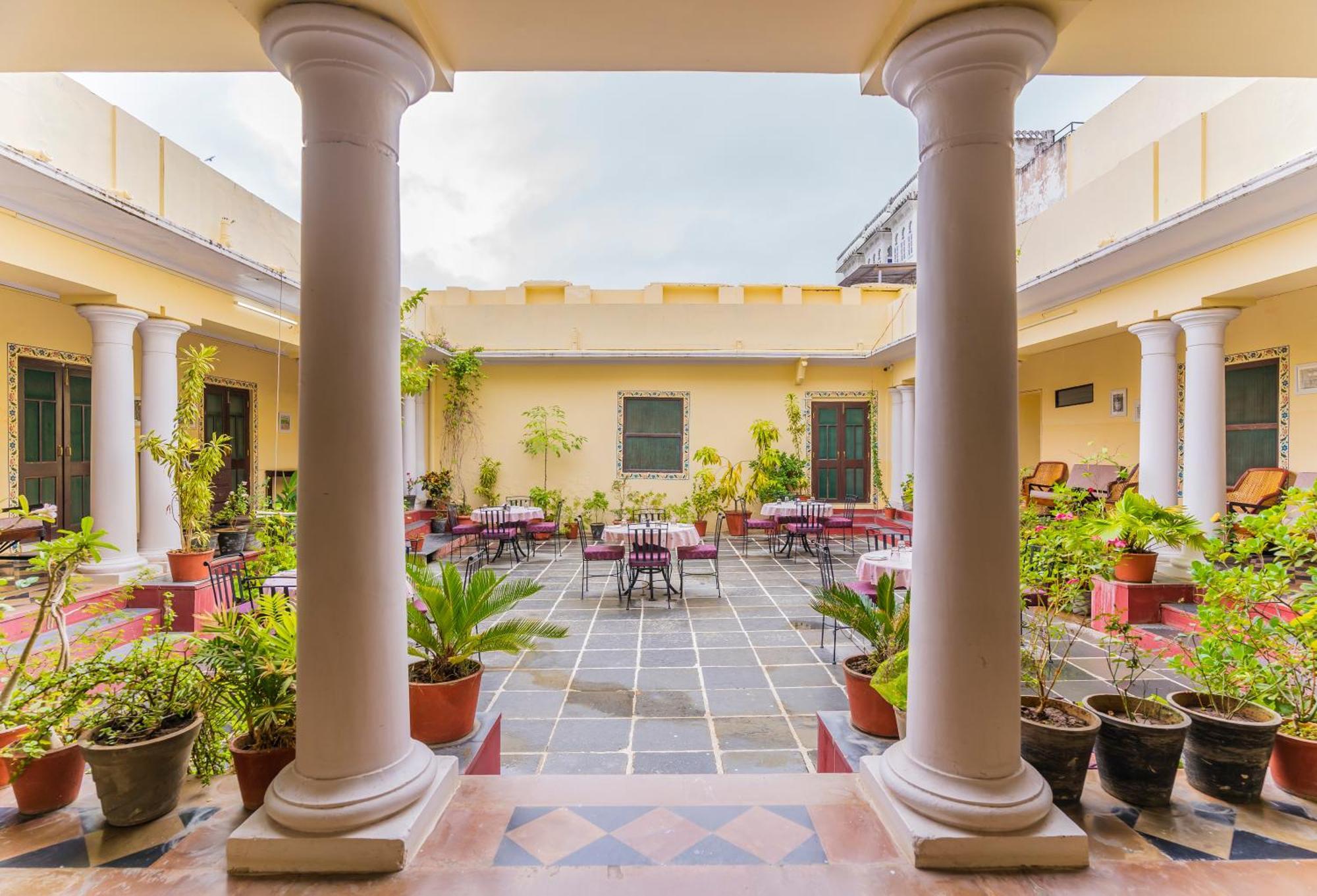 Kalyan Villa Homestay Udaipur Exterior photo