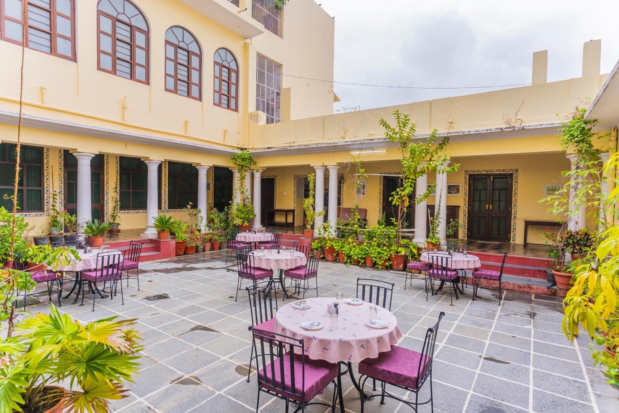 Kalyan Villa Homestay Udaipur Exterior photo